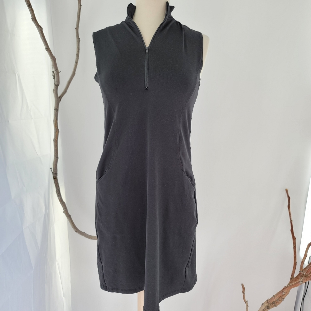 Women oncourse golf dress